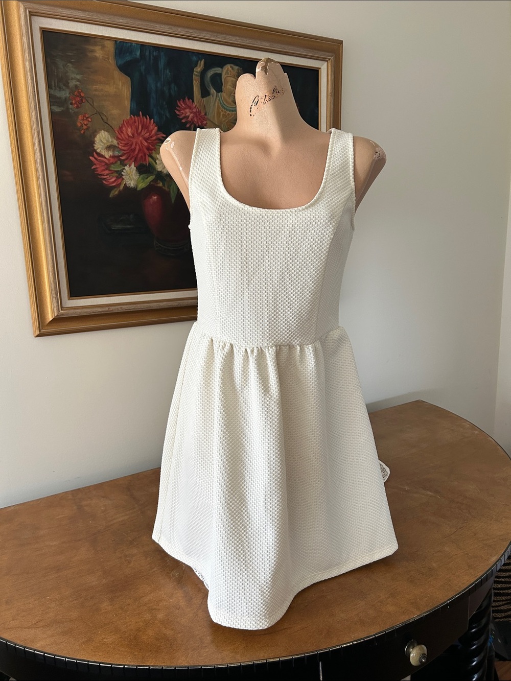 Cute Cream Dress With Exposed back Zipper